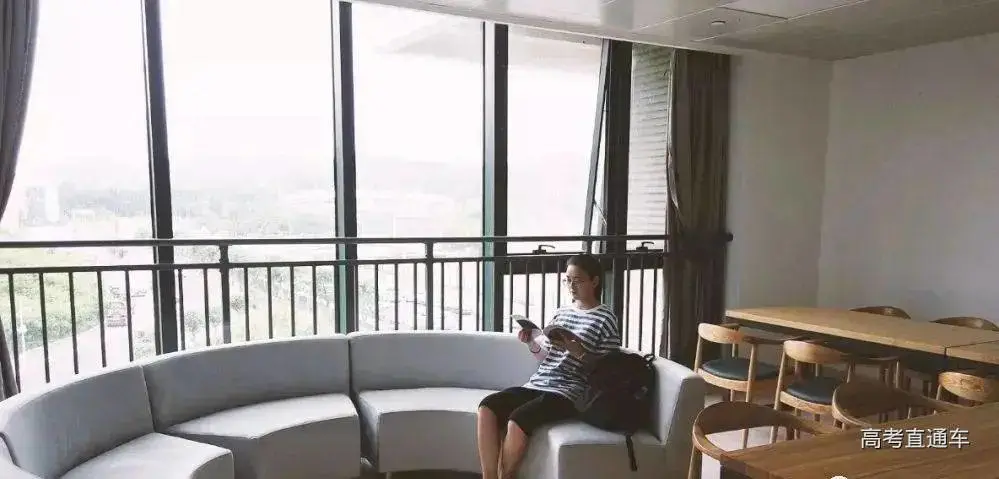 毫不夸张！国内这35所大学宿舍堪比星级酒店