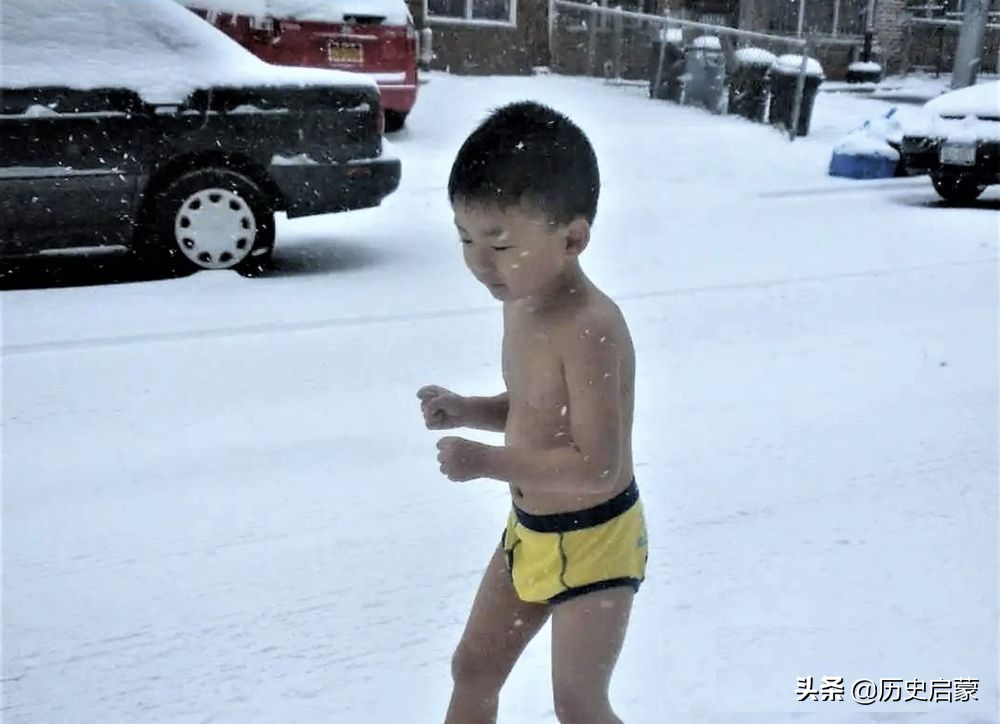 10年前那个曾被父亲逼迫，在雪地裸跑的3岁男孩，如今有何成就？