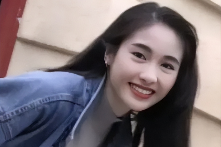 前半生波折后半生享福，嫁残疾富豪，13年后的黎姿才是人生赢家