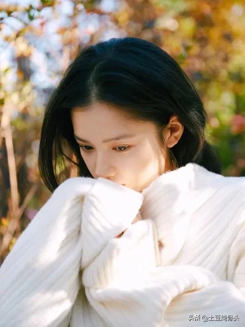 张倩仪壁纸