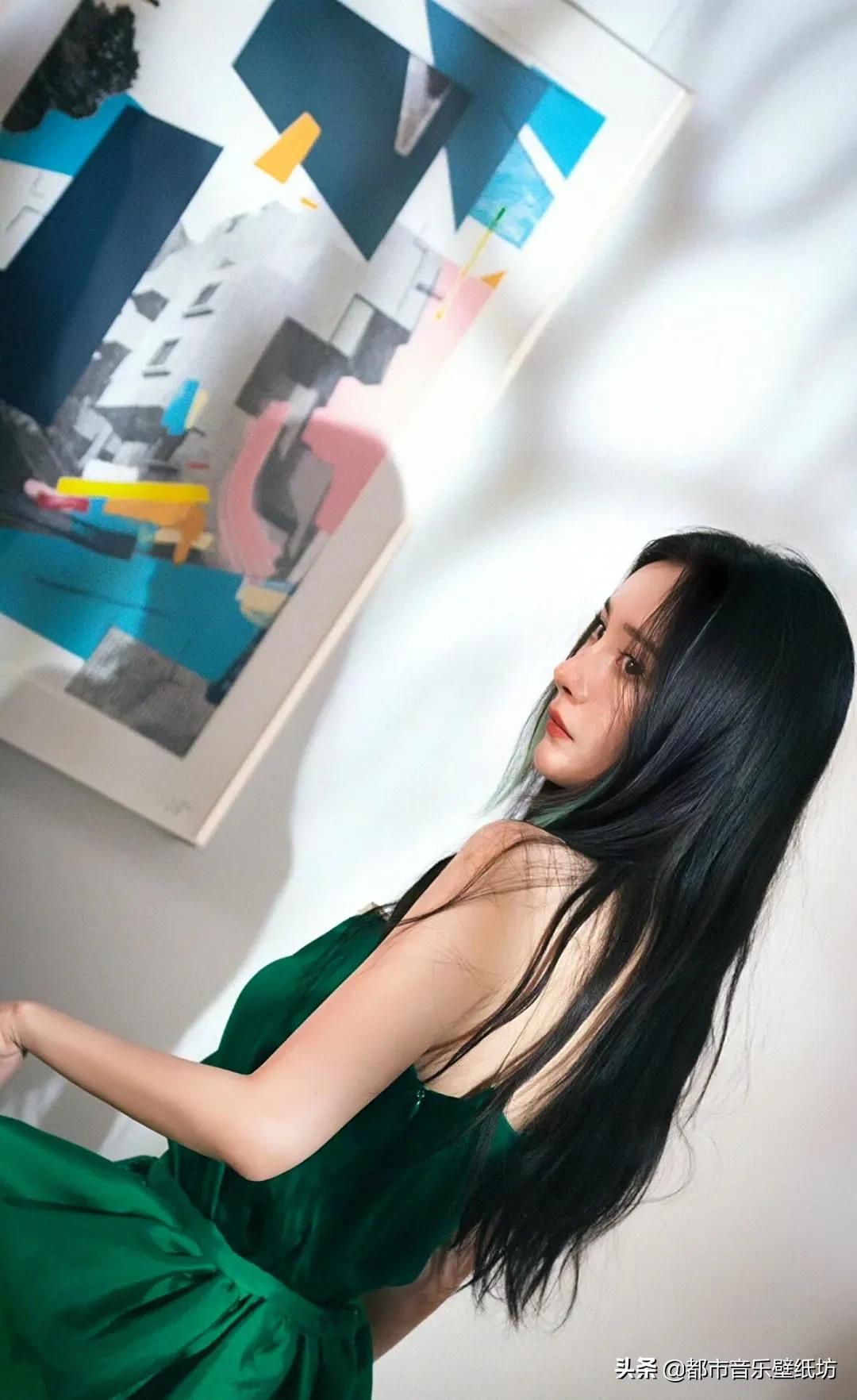 杨幂高清时尚穿搭美图壁纸精选