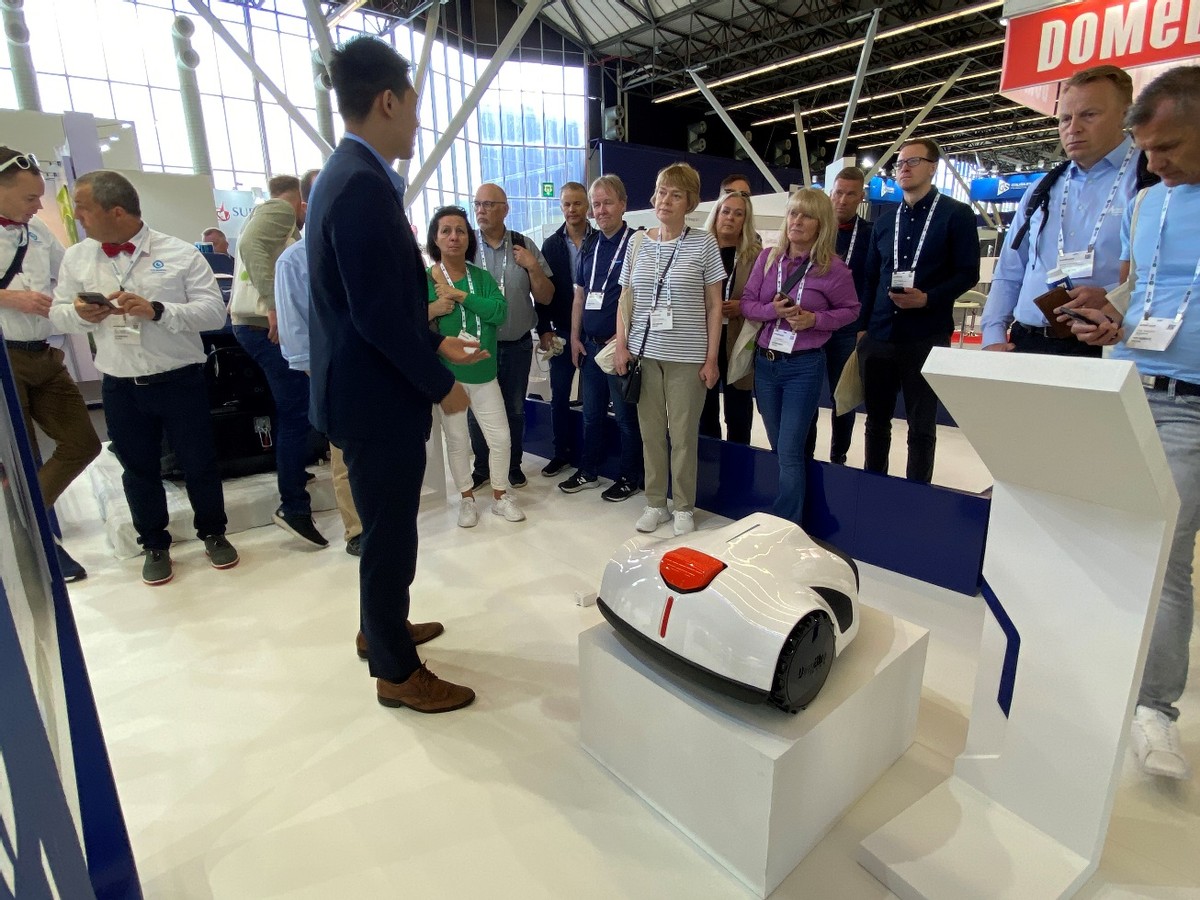 无惧疫情率先复工复产，深兰组织团队奔赴欧洲开拓市场