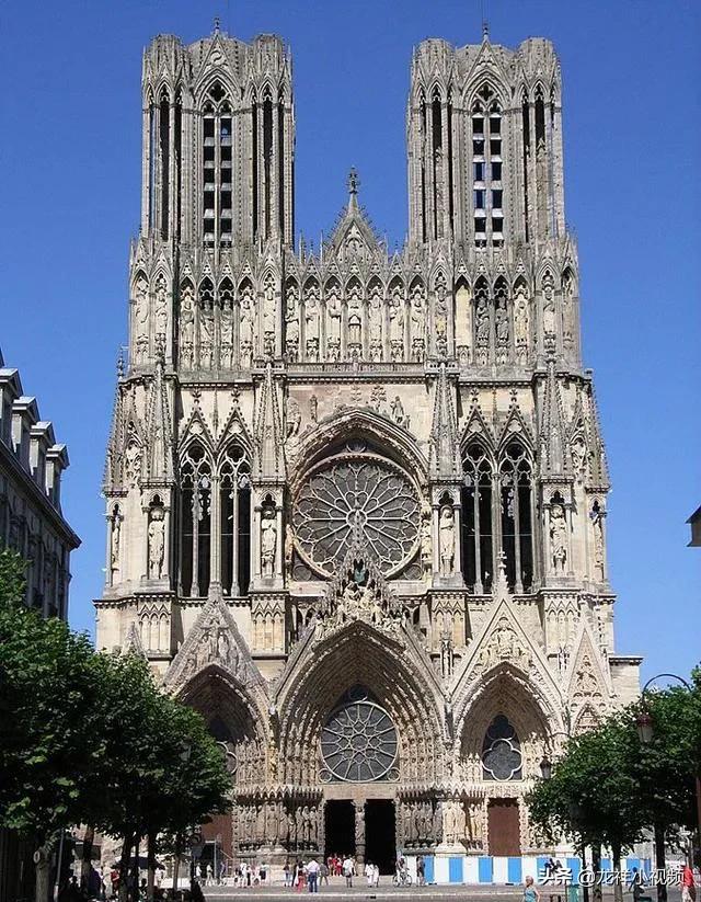 法国哥特式建筑