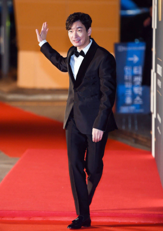 名品演技曹承佑:3岁惨被父亲抛弃,凭假如爱有天意走红 51韩团 – 韩国