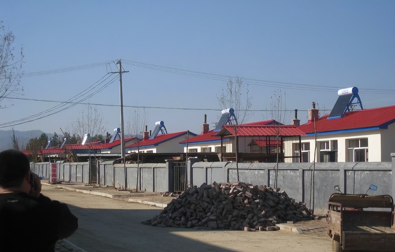 农村曾很火的“太阳能”，为何现在“预冷”？农村人不爱用了为啥