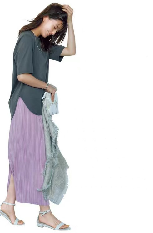 不愧是色彩王者，一穿就惊艳！6类“配色穿搭”，讲究女人最喜欢