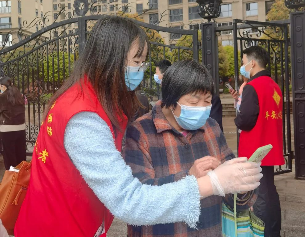 抗疫有我 使命在肩——湖南通程律师事务所志愿者全力支援抗疫一线