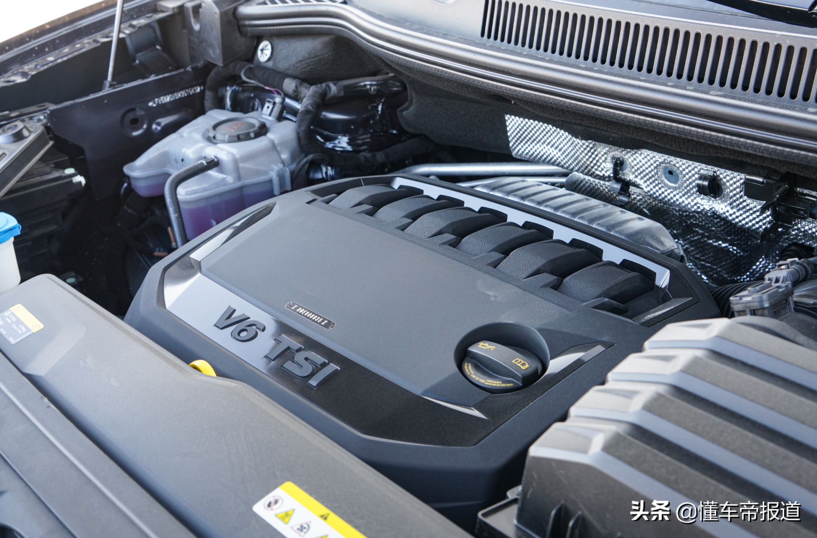 试驾 | 优点不止大尺寸，V6动力底气更足！试驾一汽-大众揽境530TSI