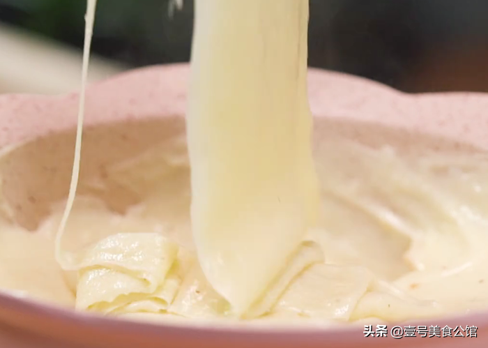 味美拉丝的瀑布土豆泥，烹饪简单，解馋又营养，吃了一次还想吃