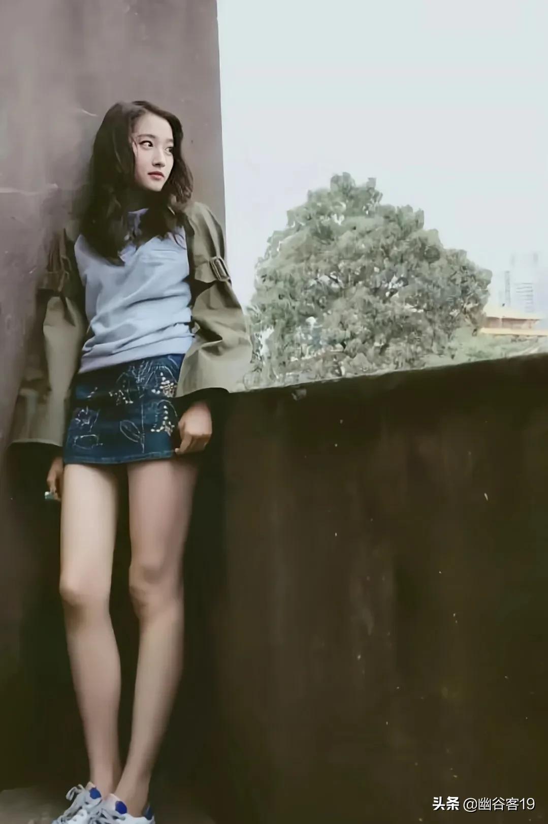 这个女孩是谁？关晓彤吗？