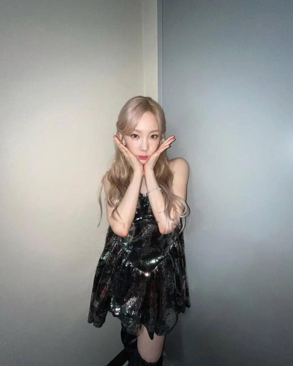 哇，泰妍也太瘦了吧，传说中的纸片人吧