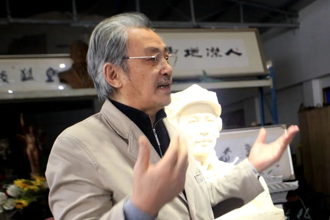 严永明:著名雕塑艺术家