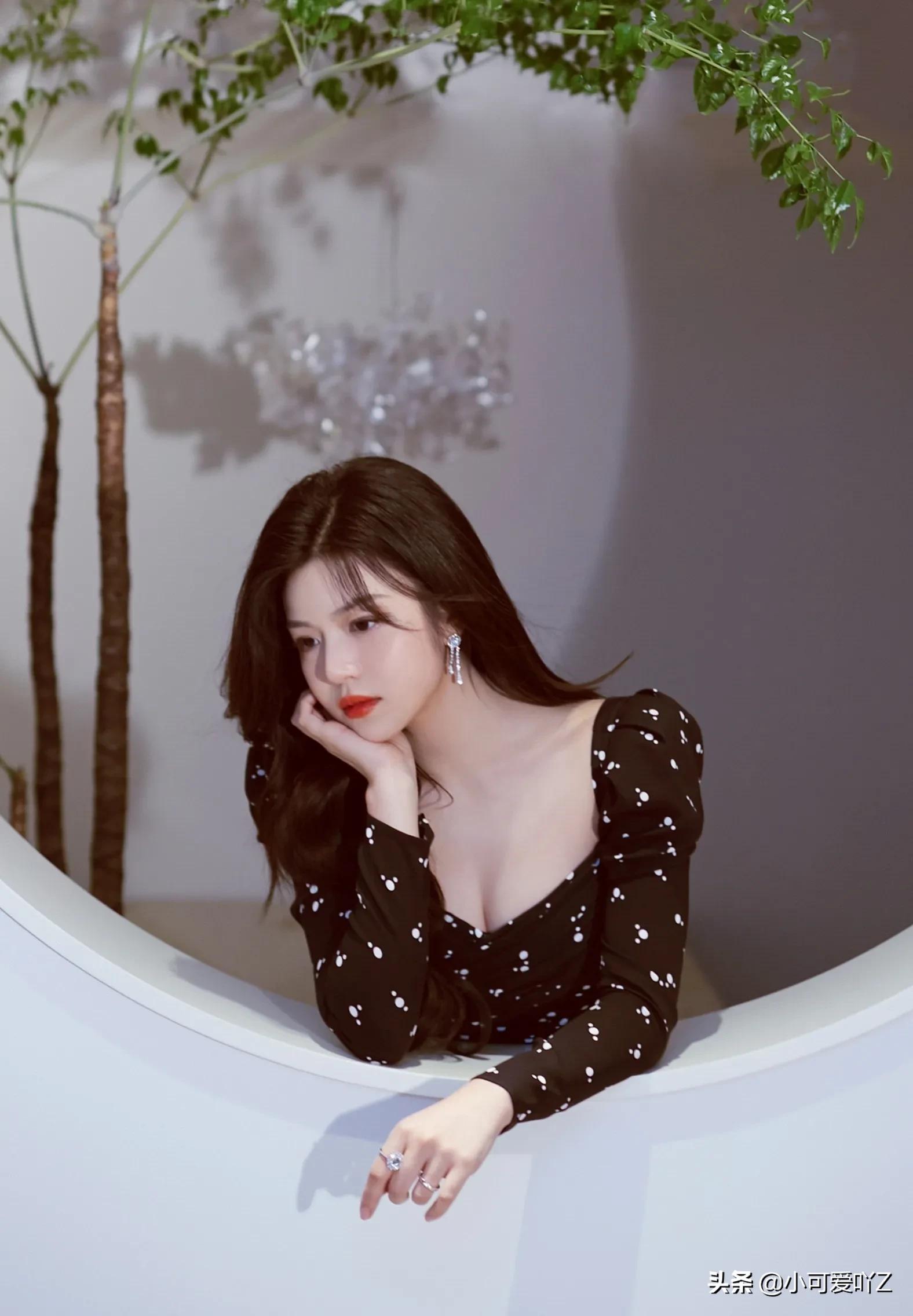 陈妍希，甜美温柔，优雅气质，靓丽绝美