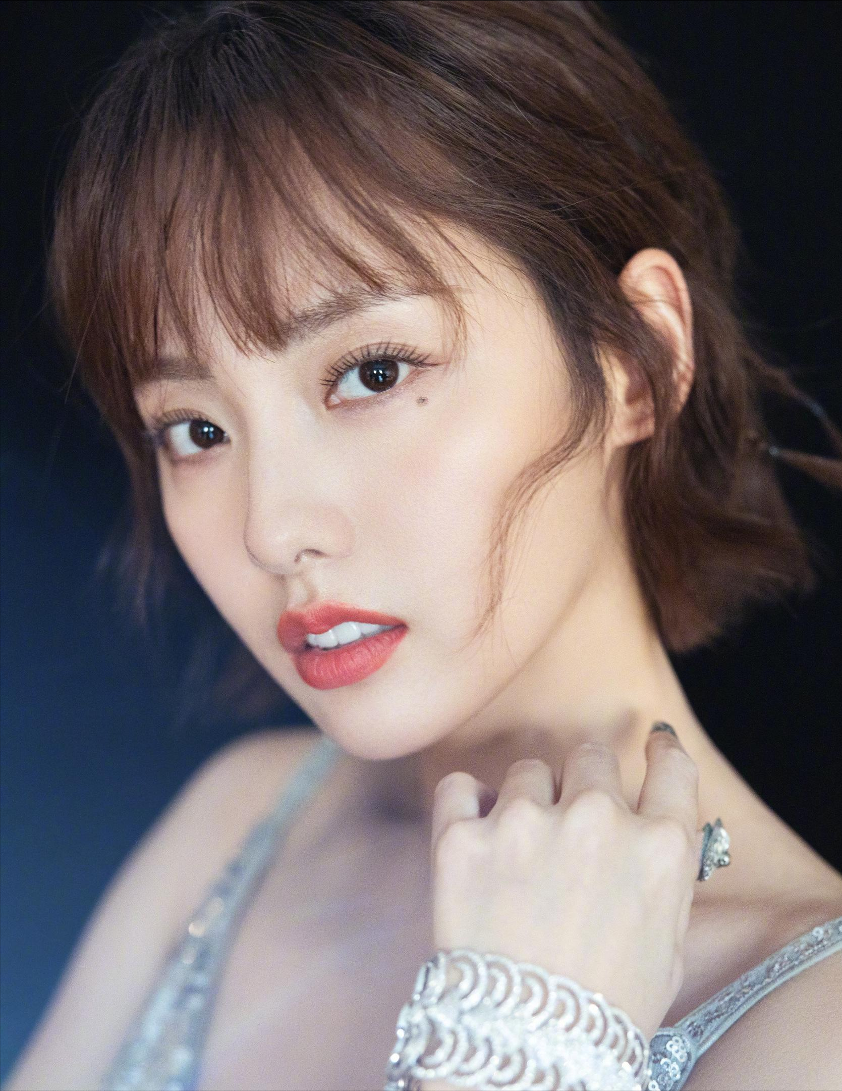 这8位有痣的女星个个有特色-有痣的女明星 - 情书号