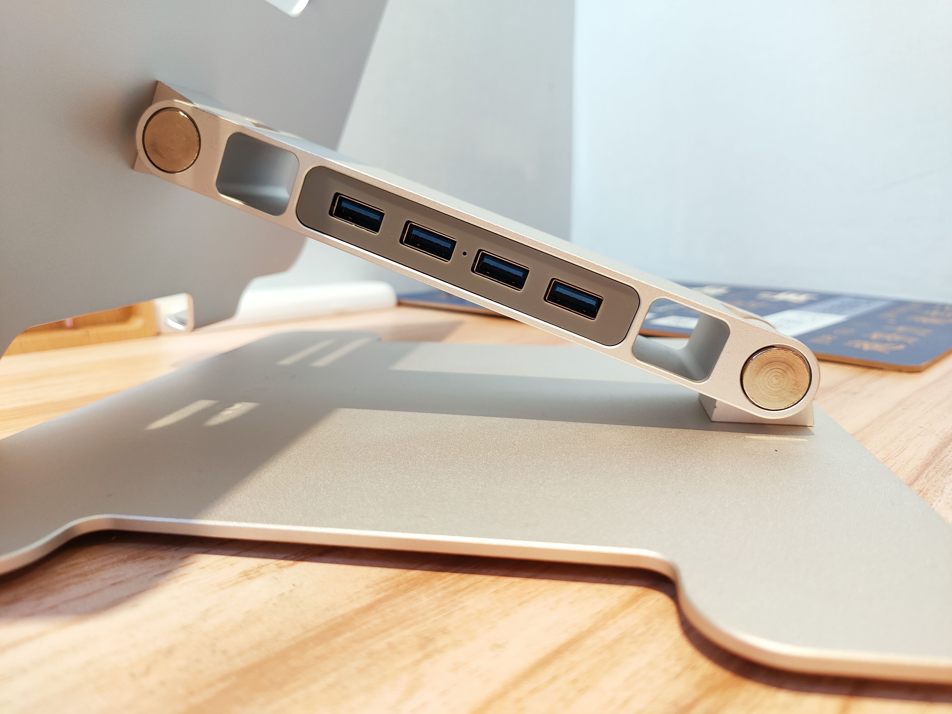 拥有ORICO增高折叠支架，肩颈酸痛电脑病乖乖远离我