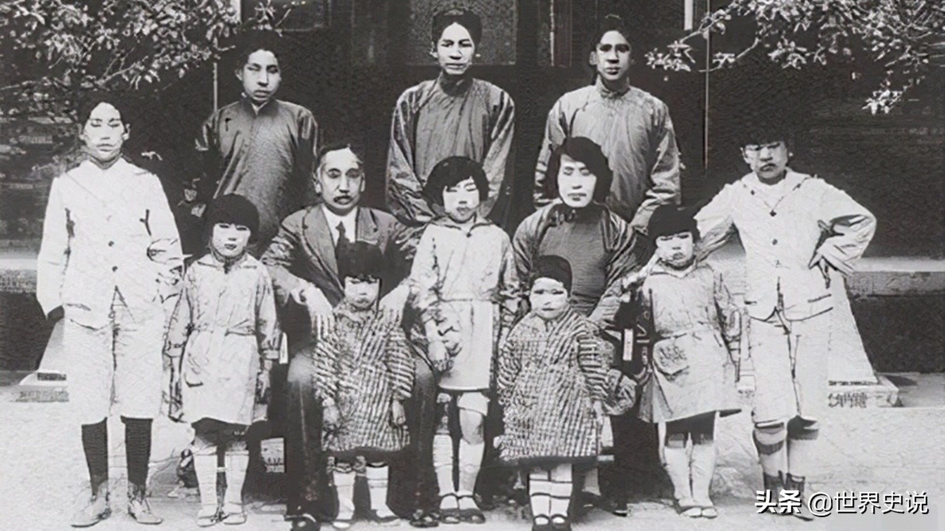 毛主席挚友，刘少奇挚爱，传奇女性王光美：走过了怎样的一生