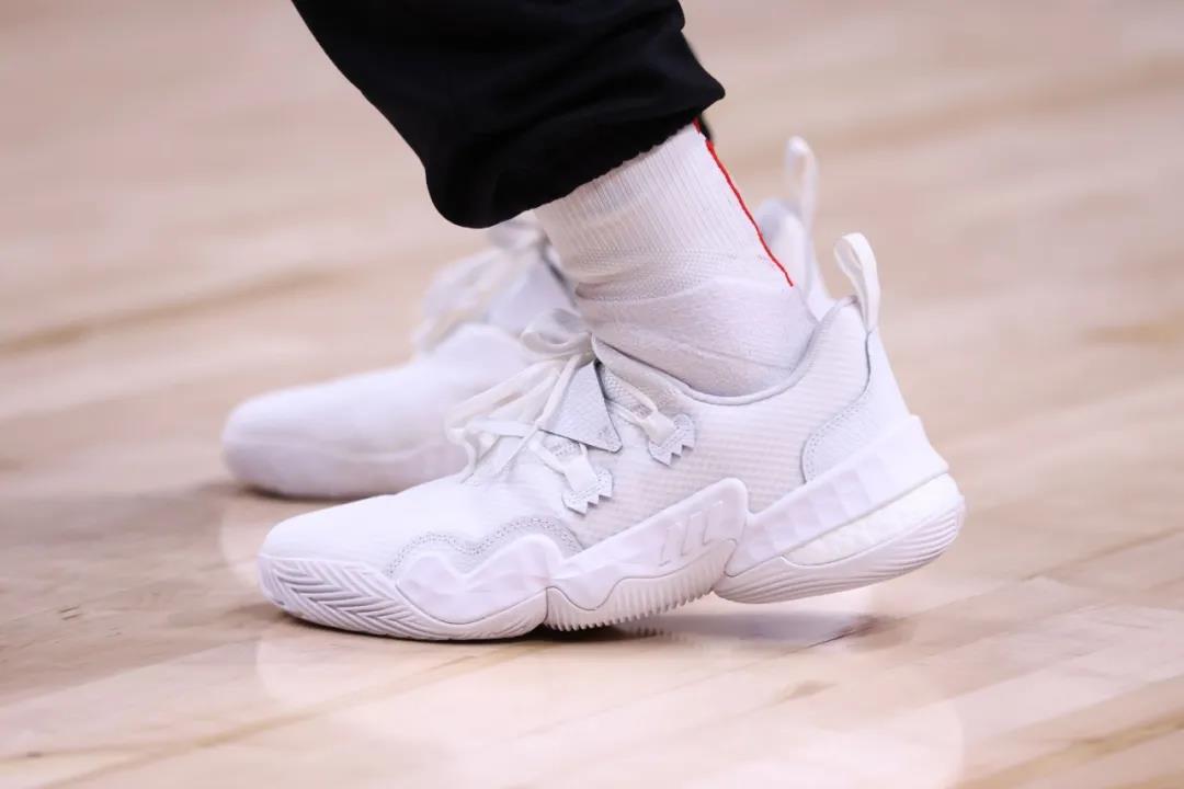 阿迪达斯有哪些nba系列(Adidas全明星球员本赛季穿了哪些实战篮球鞋？NBA赛场上脚合集)