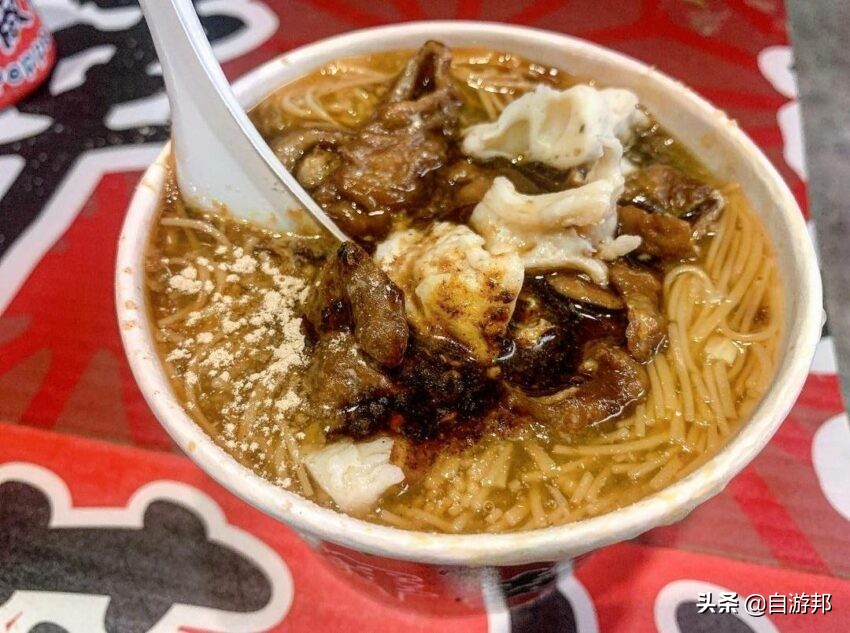 「2022士林夜市美食」学生族推荐必吃TOP20！人气宵夜跟着吃没错