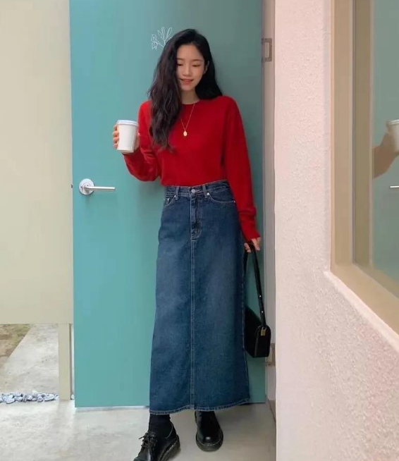 建议腿粗胯大的女生，选裤子时记住这几点，时髦显瘦还显腿长