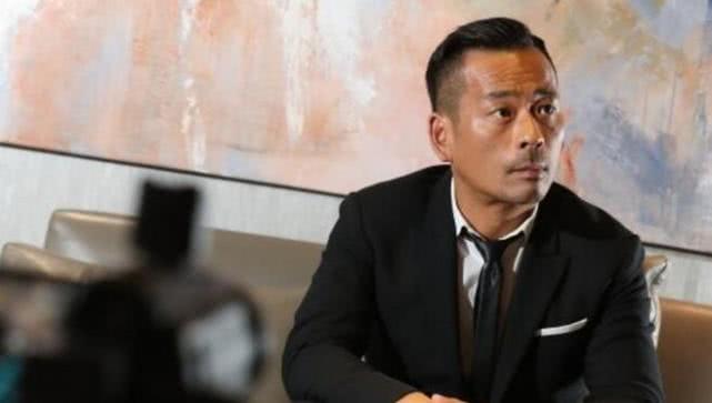 周焯华头脑十分灵活,想出了一招更加新奇的招数,在叠码放贷业务时