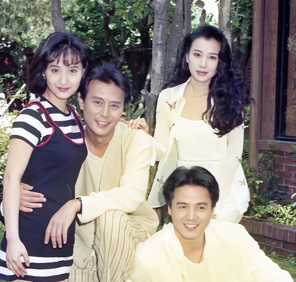 琼瑶男郎今昔颜值大PK：有人年过60依旧帅气，有人发福成“奶奶”