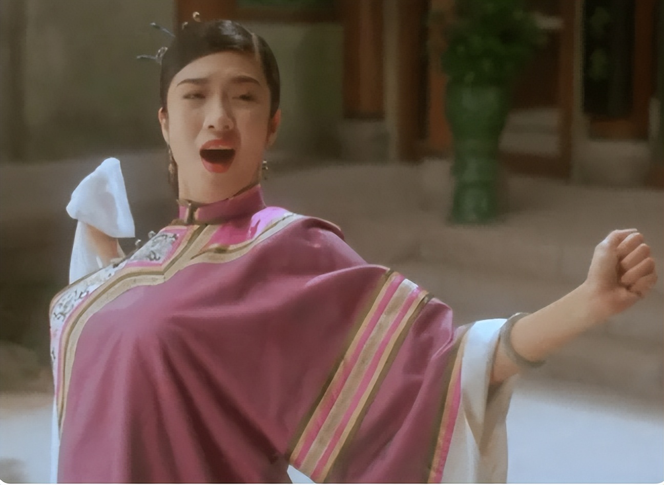 长着一张红颜祸水的脸，感情经历却洁白如纸，这12位女星太稀缺