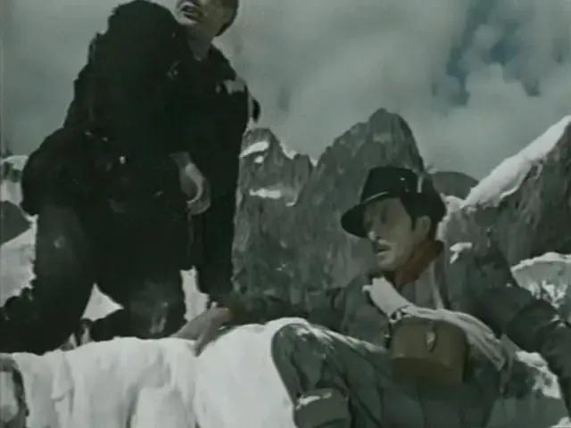 世界电影（0132）苏联电影《水银湖上的魔影》（1956）剧照欣赏