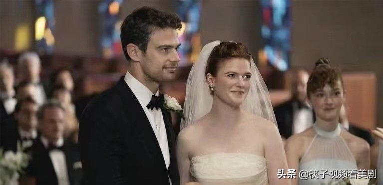 《时间旅行者的妻子》：如何在时间线上双向奔赴？