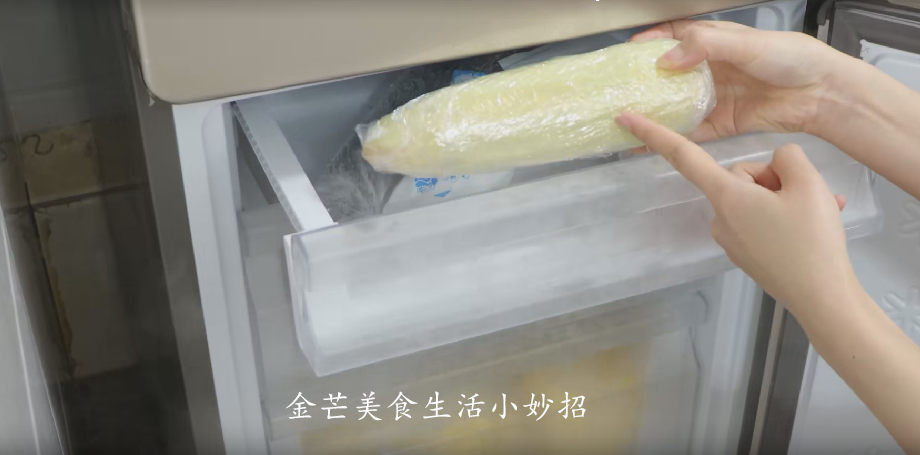 玉米怎么保存新鲜时间长（用这2种方法放一年玉米都新鲜）