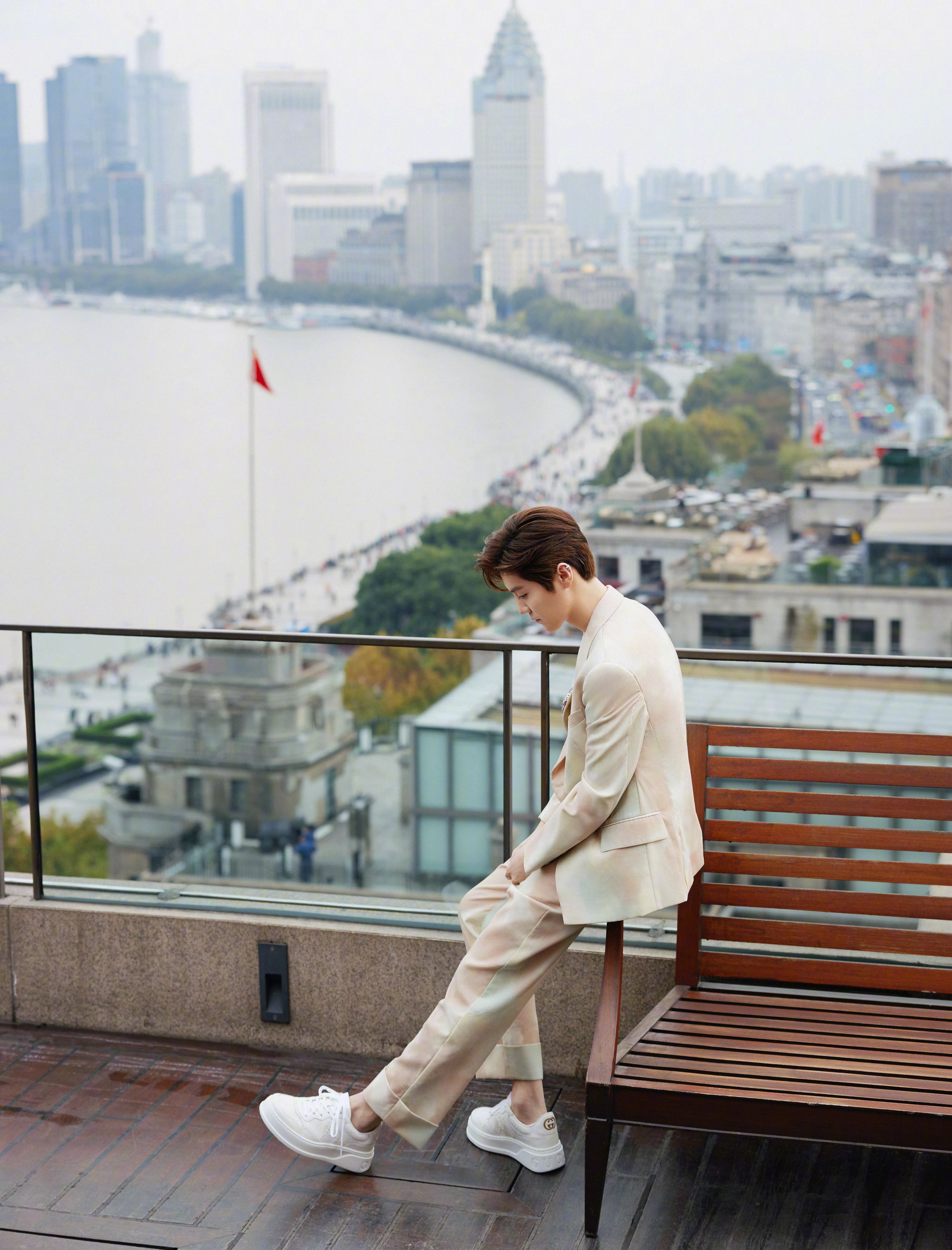 鹿晗 | 俊逸翩翩