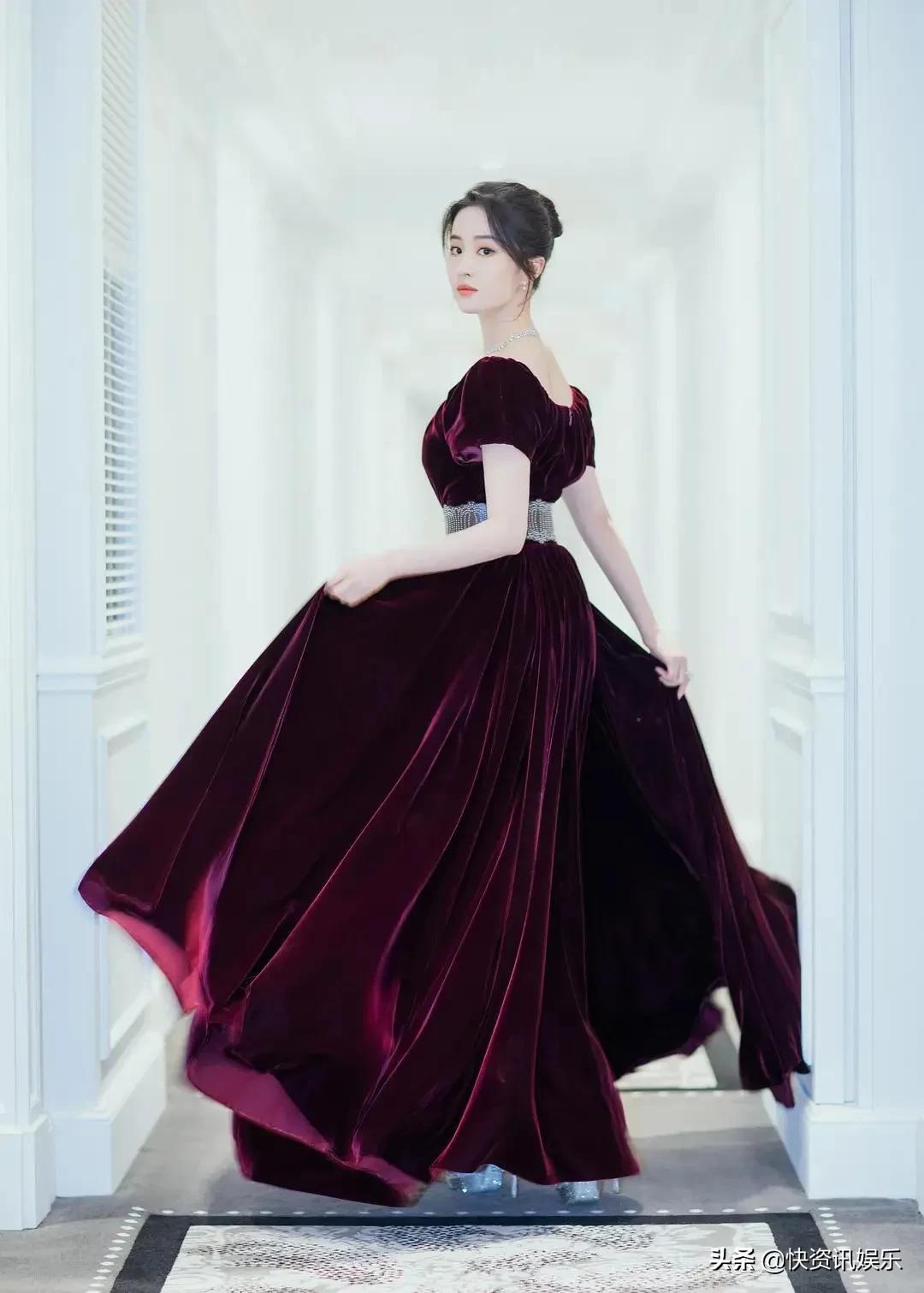 刘亦菲这9套时尚，可美、可仙、可甜、可酷、可飒的她