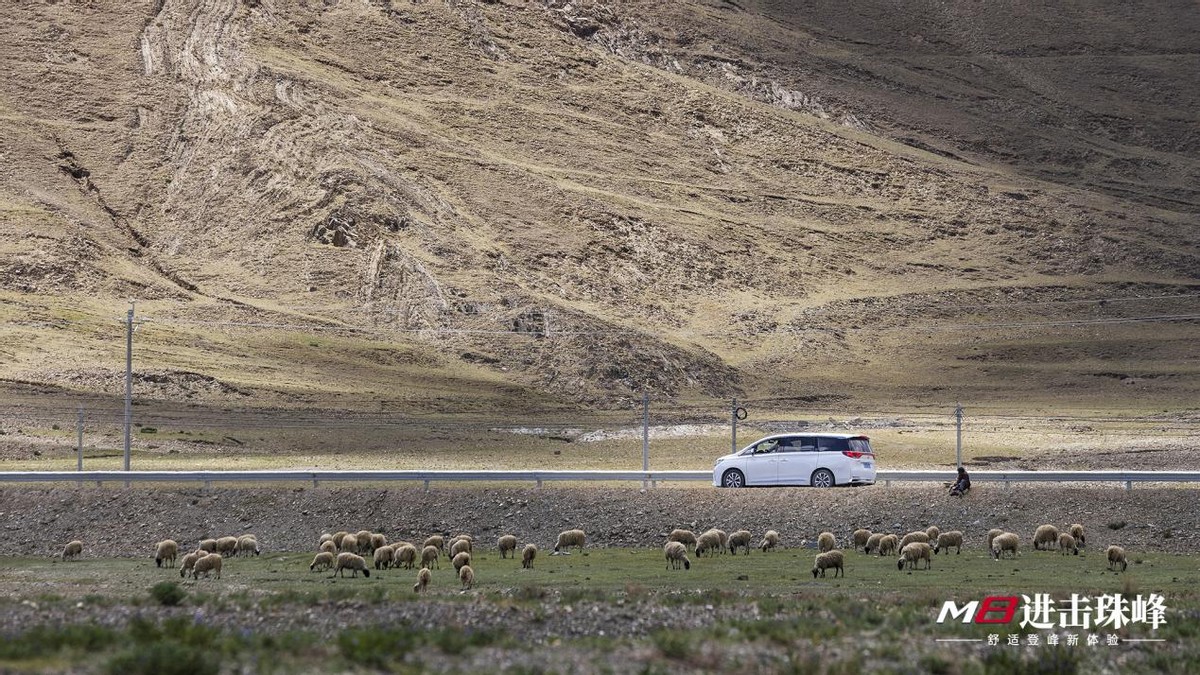 豪华MPV登峰“第一车”，原来MPV还能这么玩？