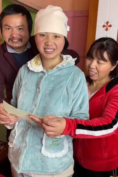 假二胎实锤！小春花婆婆“消失”，B超对比真相曝光，表妹论赢了