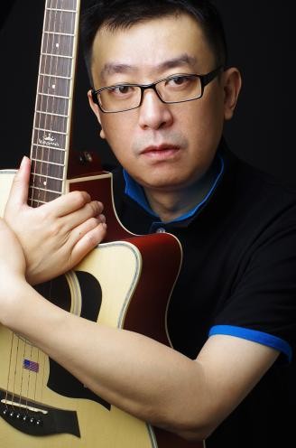 低音歌手陈宁简历图片