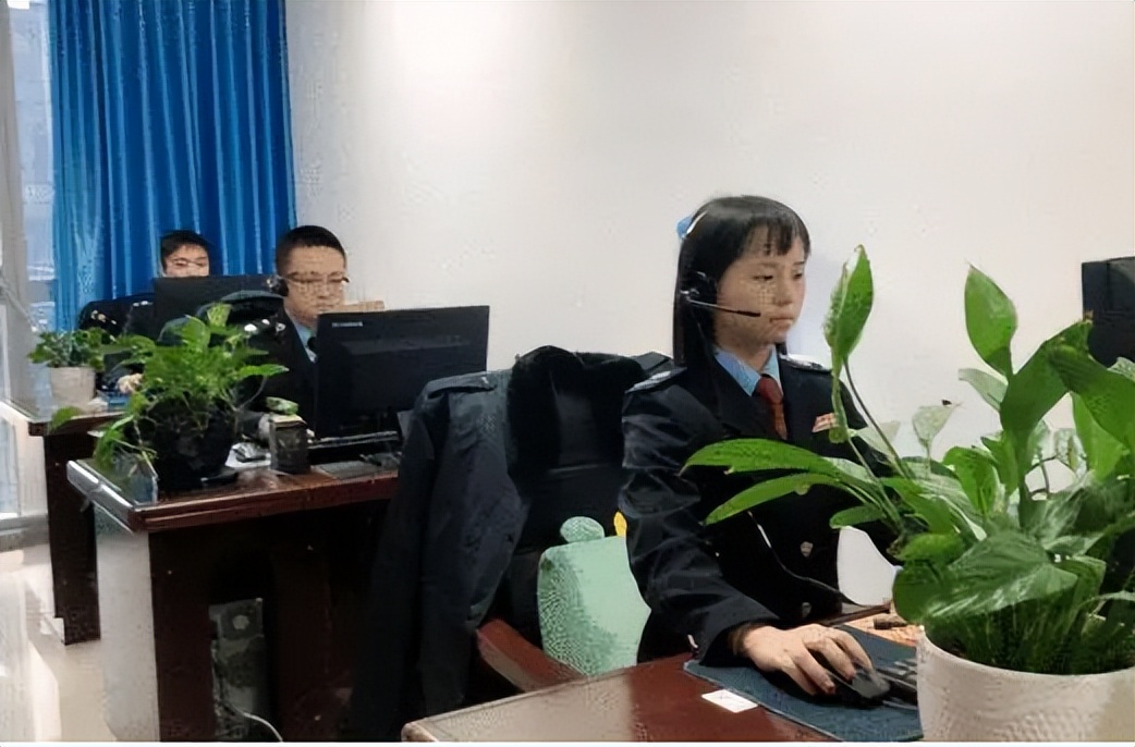 公务员迎来“新政策”，薪资待遇受到影响，部分地区已经实行？