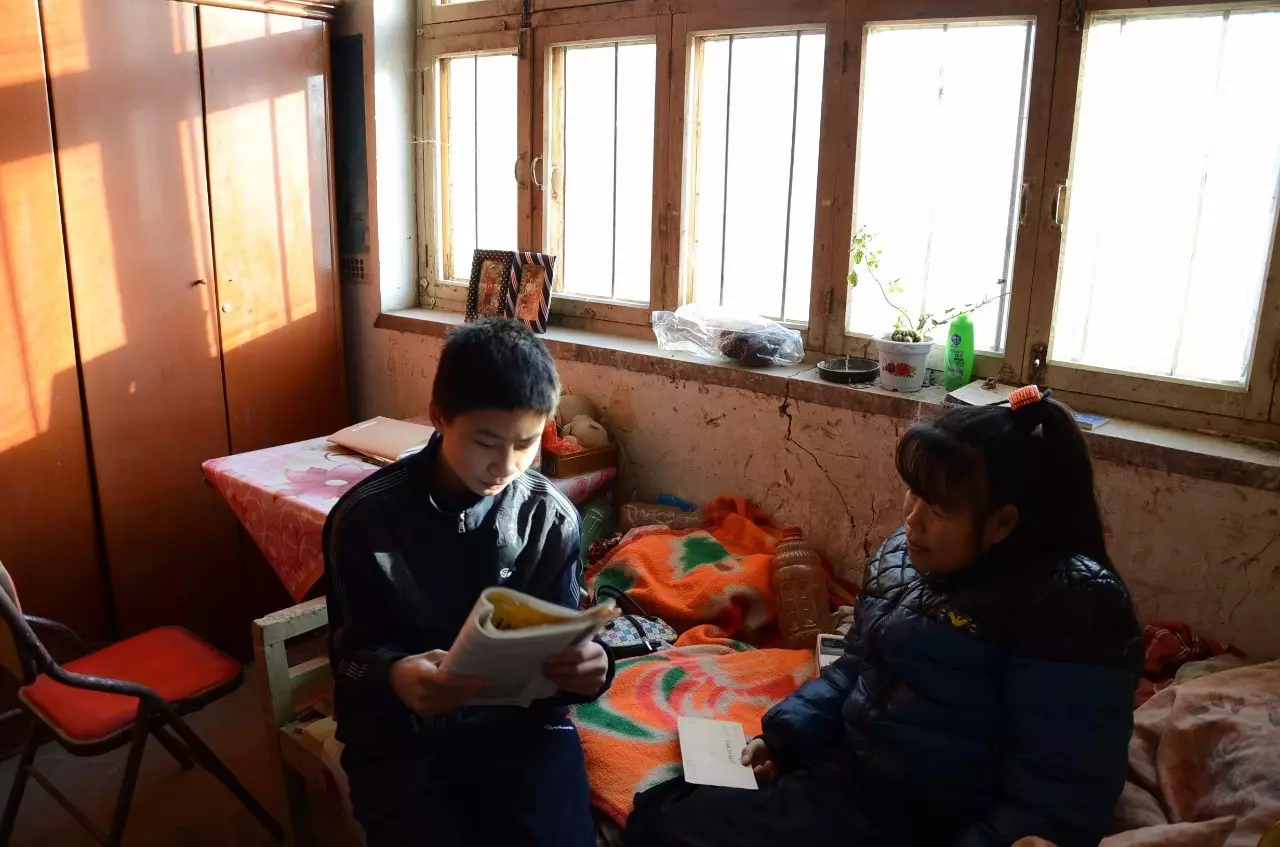 17年河北理科状元744分考上清华，校长亲自拜访，推门后直接泪目