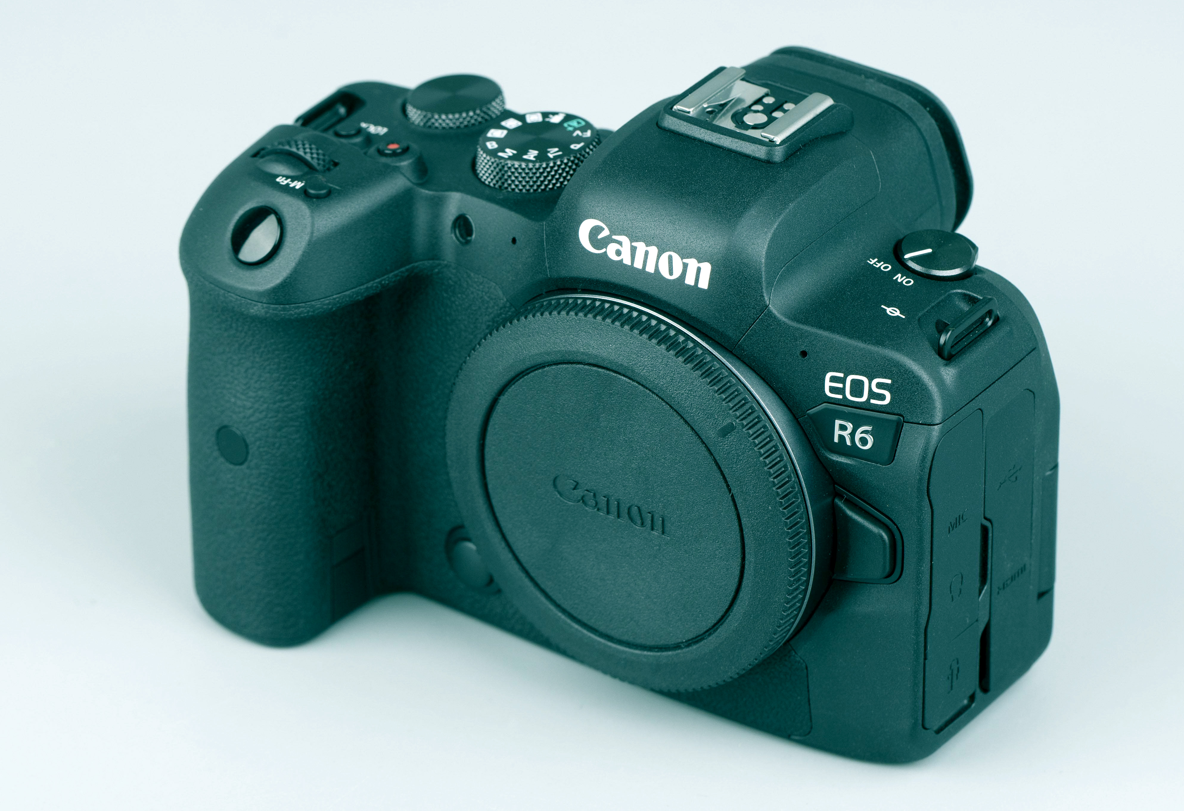 佳能r5和r6的区别,佳能r5和r6的区别及性能对比?