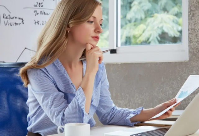 女性“患癌”的6大恶习？熬夜垫底，看完榜首，或要趁早改正