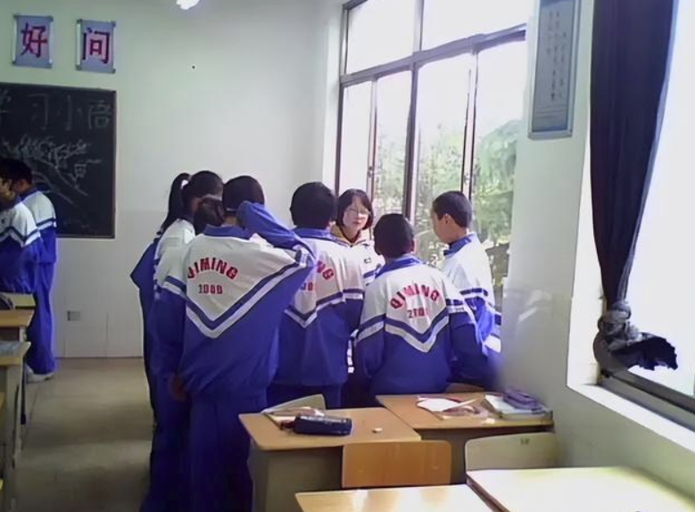 这所211大学“太心酸”，学生毕业可“包分配”，可还是无人问津