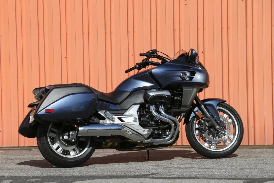 摩靡丨被誉为“公路游艇”，Honda CTX系列名副其实