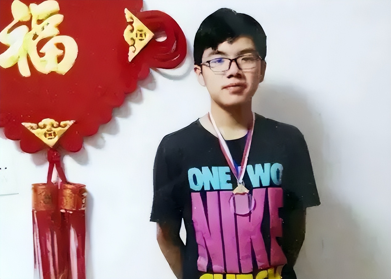 被称为“韦神”接班人，叶珈宁究竟有多优秀？看过他的履历就懂了