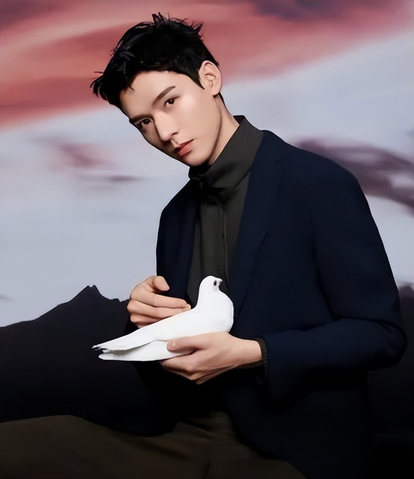 身高超185的10位男星，个个“鹤立鸡群”，不用自欺欺人谎报身高