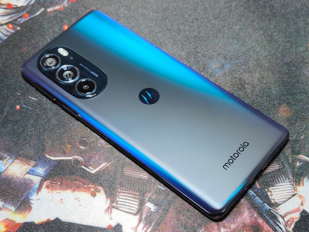 负责任地推荐这3部手机，不仅好看且配置强，用到2027年不成问题