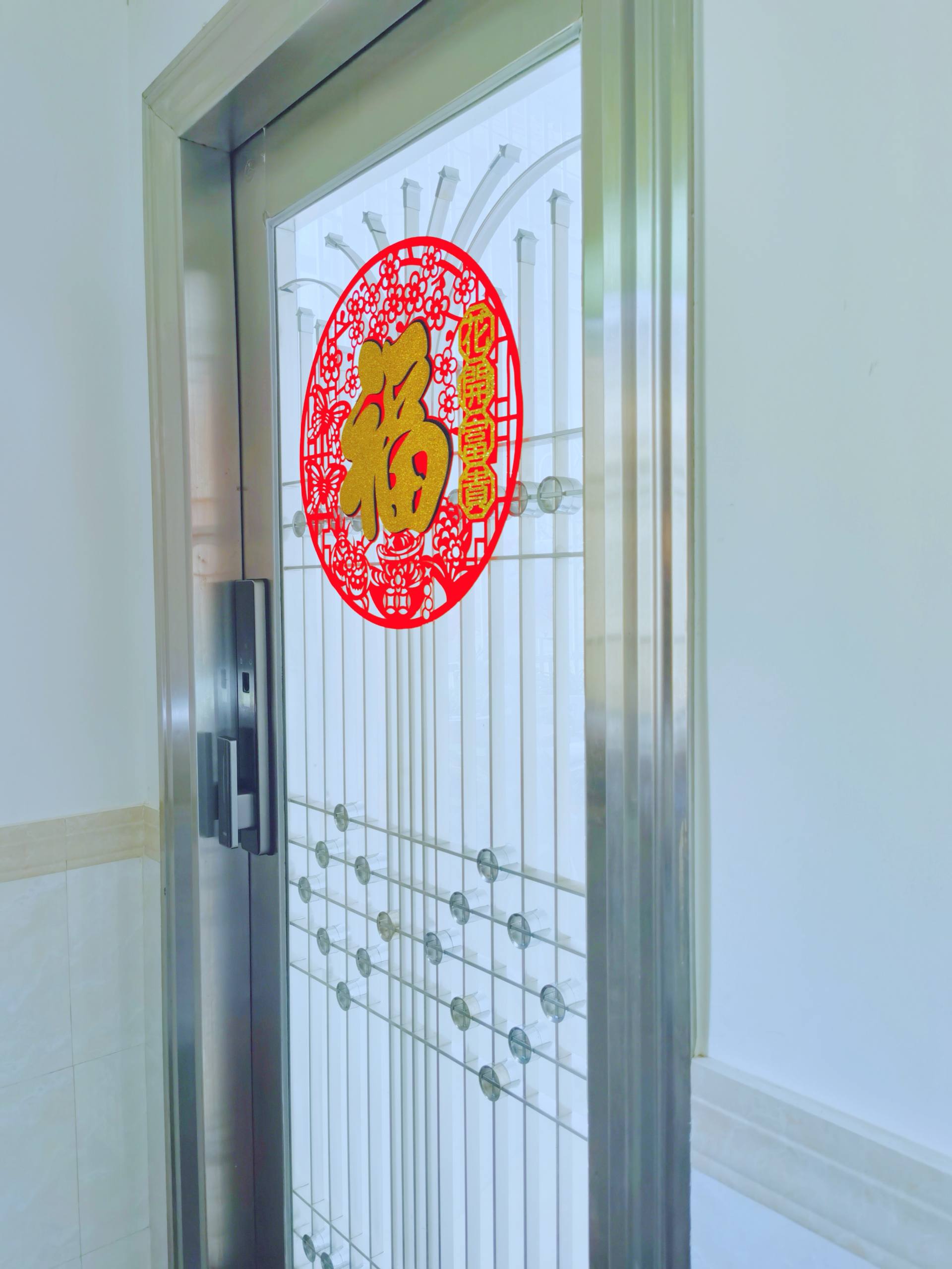 精準識別，指靜脈智能門鎖更好用嗎？看先鋒親自體驗的結(jié)果