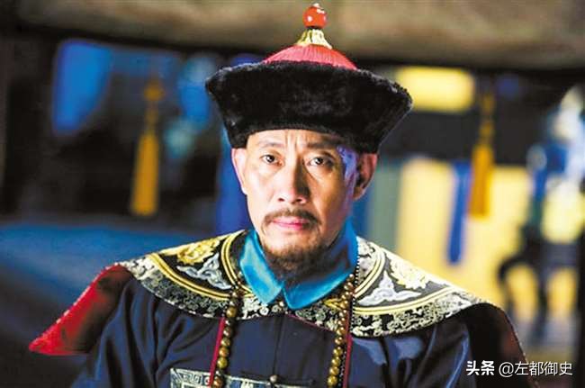 乾隆朝七个首席军机大臣，二个被处死二个被清算，仅三人得以善终