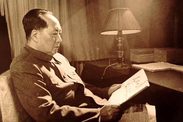 朱德是十大元帅之首，授衔的编号却是004？此事到底是真还是假？