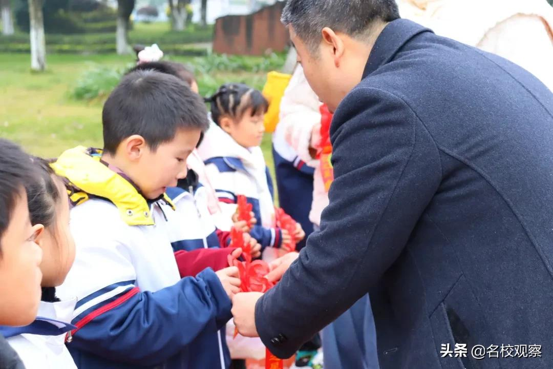 开学以来，成都这所学校，一大批“全优之星”、“进步之星”涌现