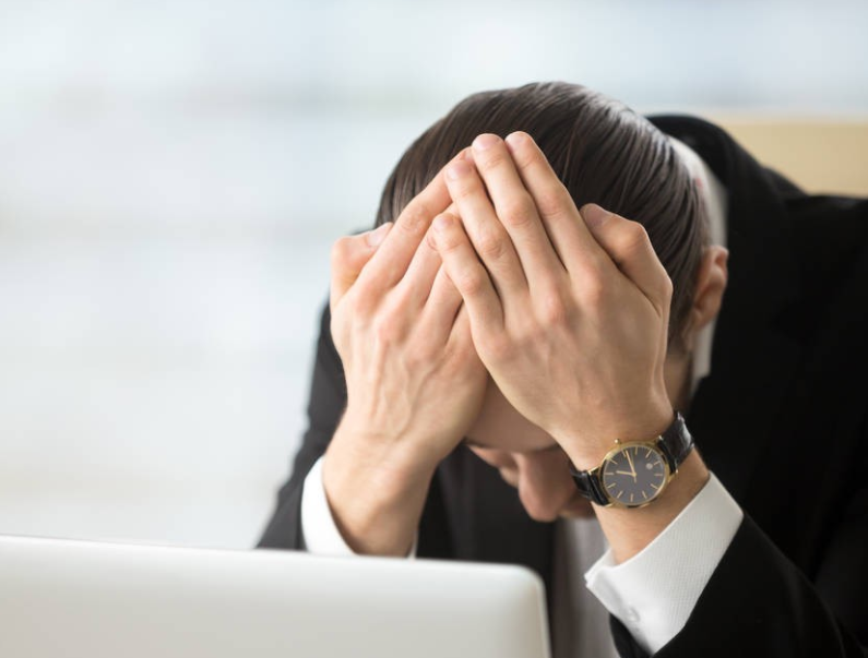 马云：24岁大学毕业，普通人到首富，再回首才发现他成功是必然的