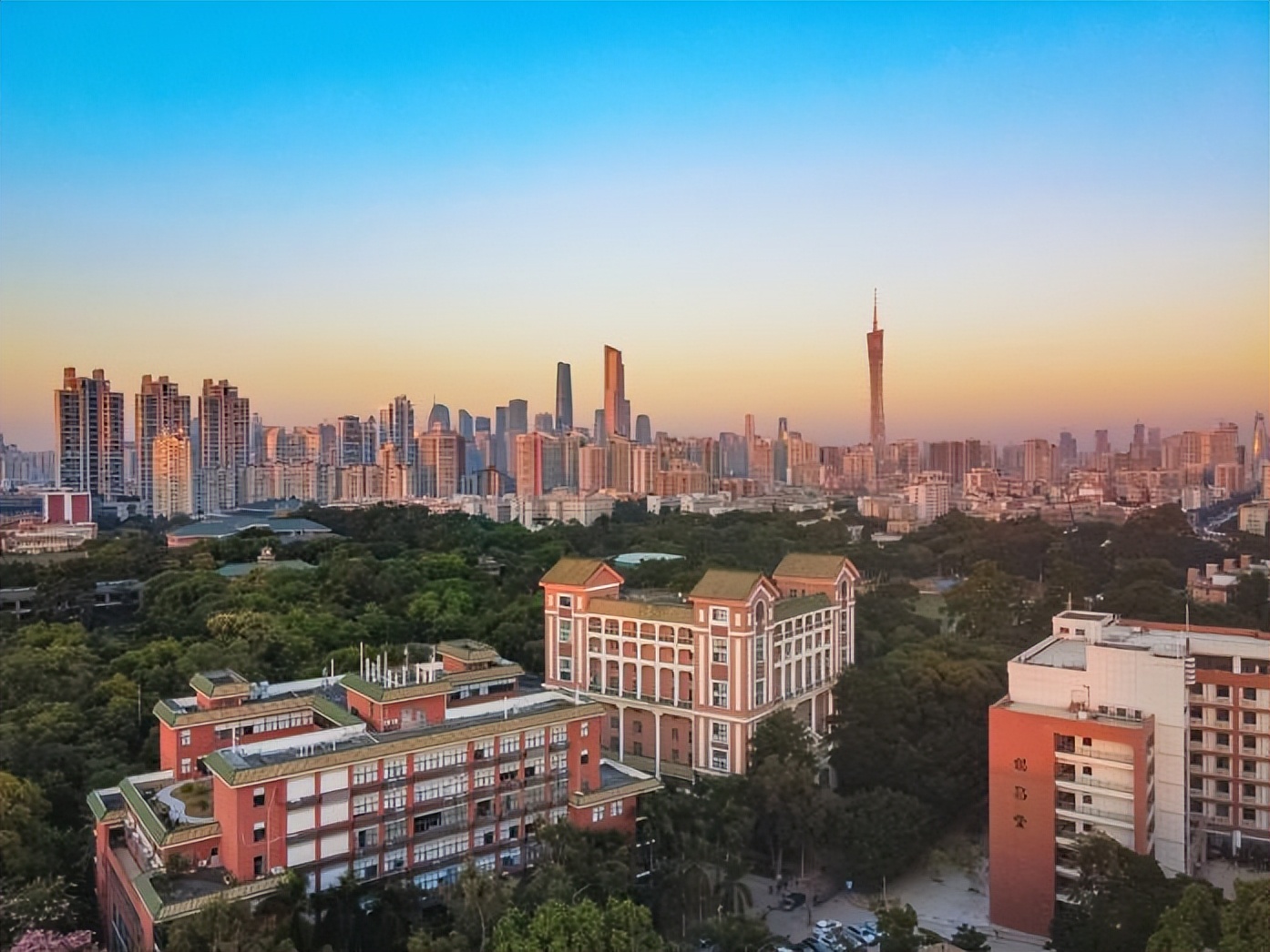 留英归国，他任教中山大学，研发“世界首例”芯片，轰动学术界