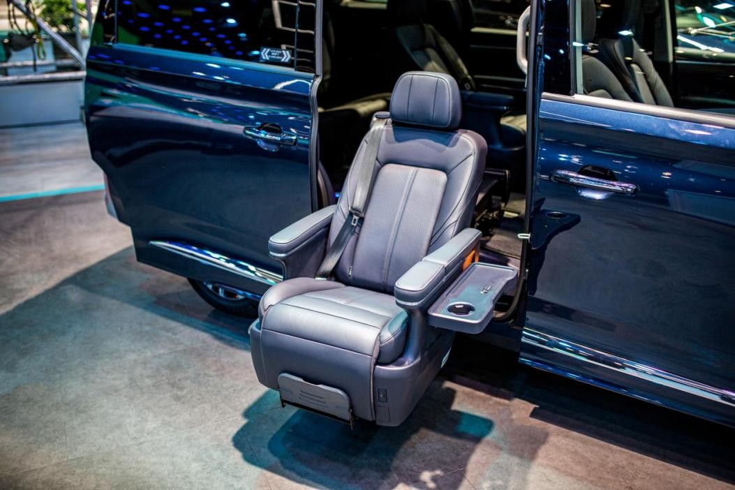 廣汽傳祺暖心承諾，M8福祉版下訂一個(gè)月交車